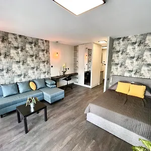 https://studio-karo.krakowhotelspoland.com